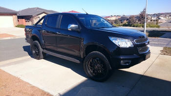 CalOffroad customer rides Holden Colorado CalOffroad kit with Fox Coilovers and Shocks 