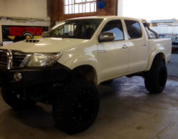 CalOffroad Customer Rides, CalOffroad 6 inch Lift Kit Toyota Hilux 2005 On